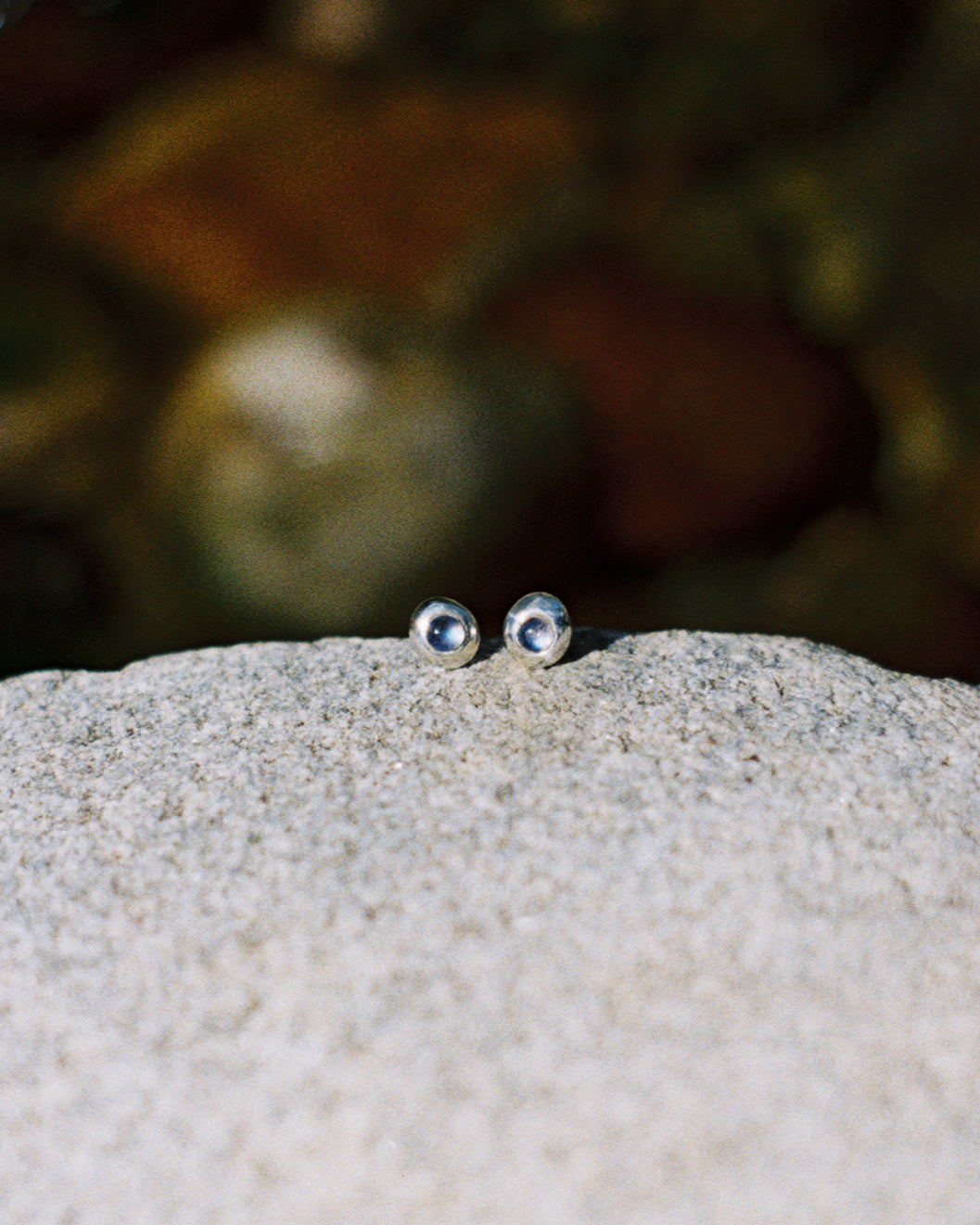 Round River Rock Studs