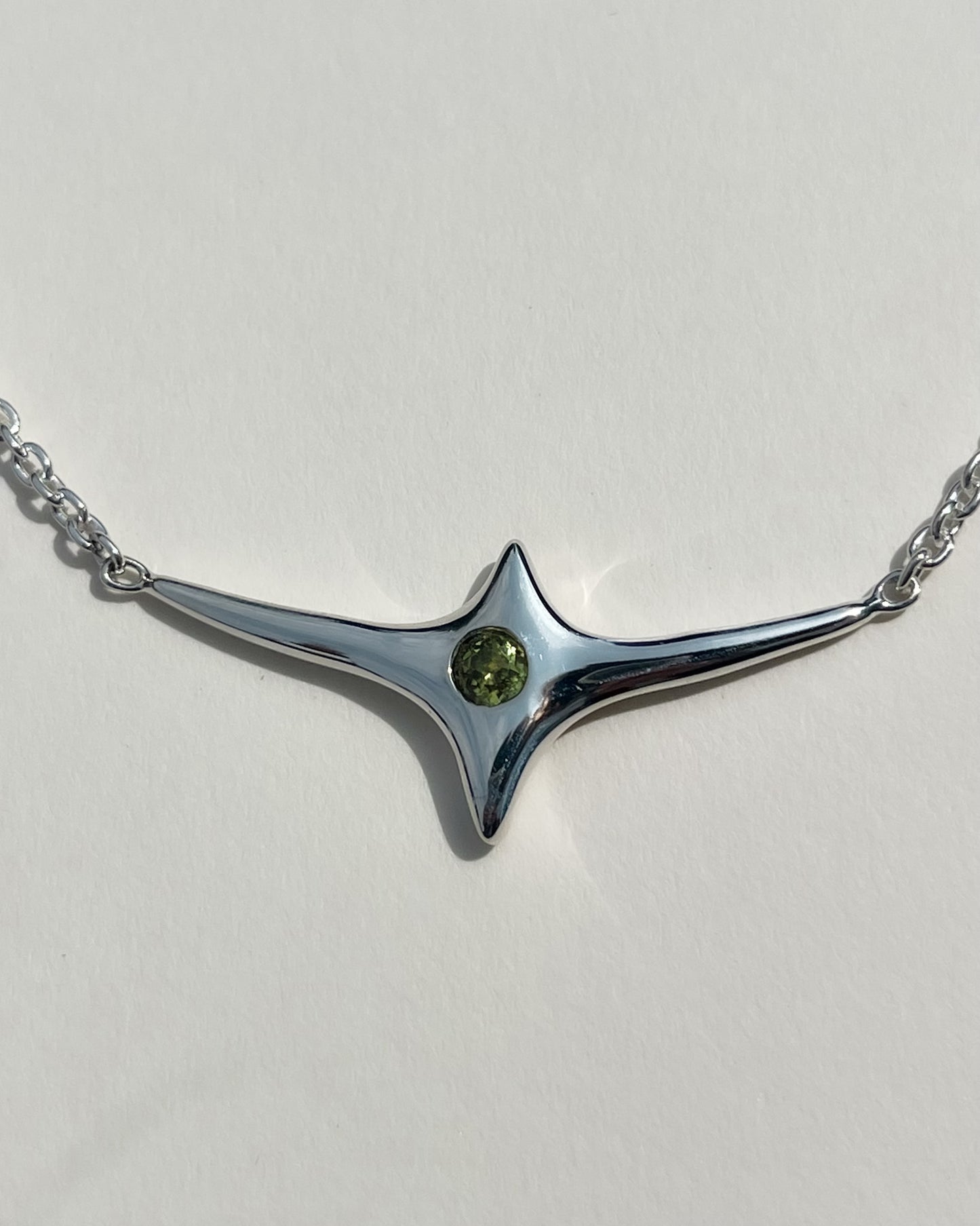 Ignis Pendant - Peridot