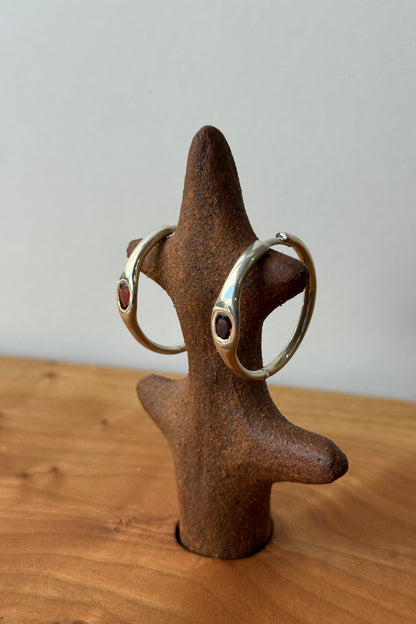 Gemstone Orbita Hoops Garnet Sample