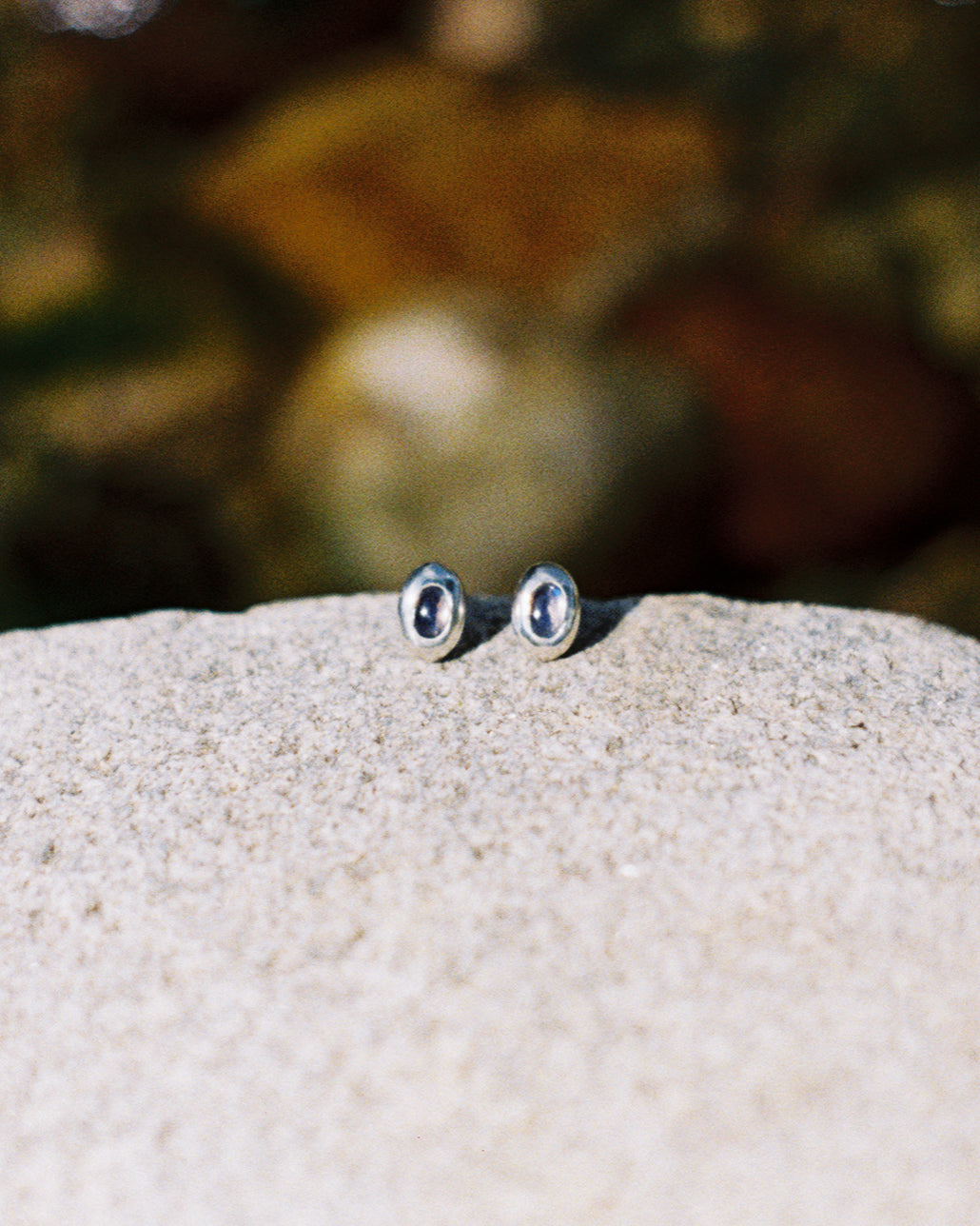 Oval River Rock Studs
