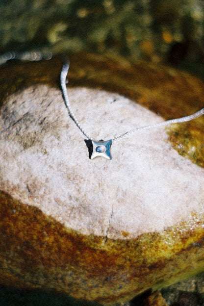 Mini Templo Pendant